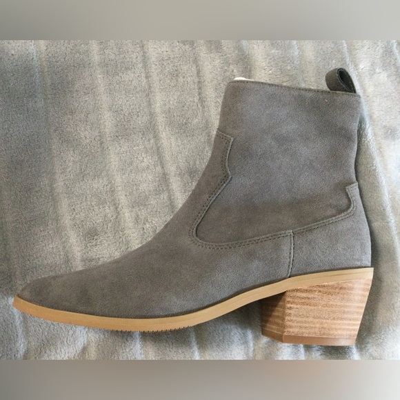 Lisa Vicky Steady Western Stone Pointed Toe Bootie - Picture 8 of 12